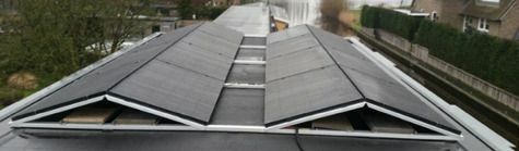 Zonnestroominstallatie op een woonboot Valkenburg, Nederland