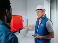 2 manieren om een omvormer zonder wifi in bedrijf te stellen via een kabelconnectie