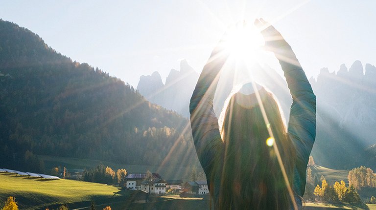 SMA Solar Technology AG behaalt meer dan 1 miljard euro omzet en verdubbelt, ondanks het coronavirus, het bedrijfsresultaat in 2020 – de Raad van Bestuur bevestigt de groeiverwachting voor 2021