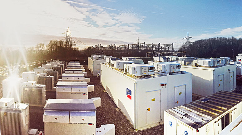 SMA verdubbelt het vermogen van verkochte batterijomvormers naar twee gigawatt