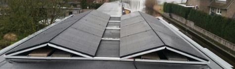 Zonnestroominstallatie op een woonboot Valkenburg, Nederland
